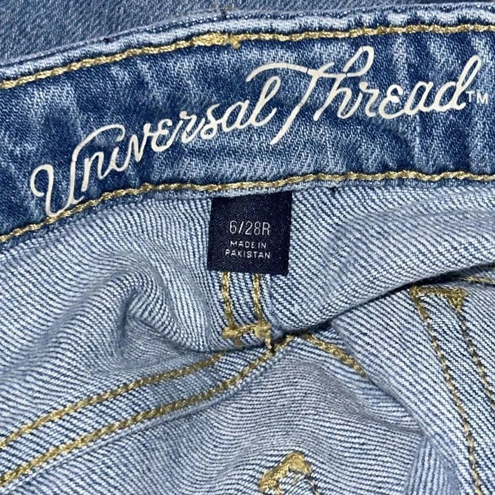Universal Thread High Rise Straight Distressed Jeans! - Picture 10 of 14